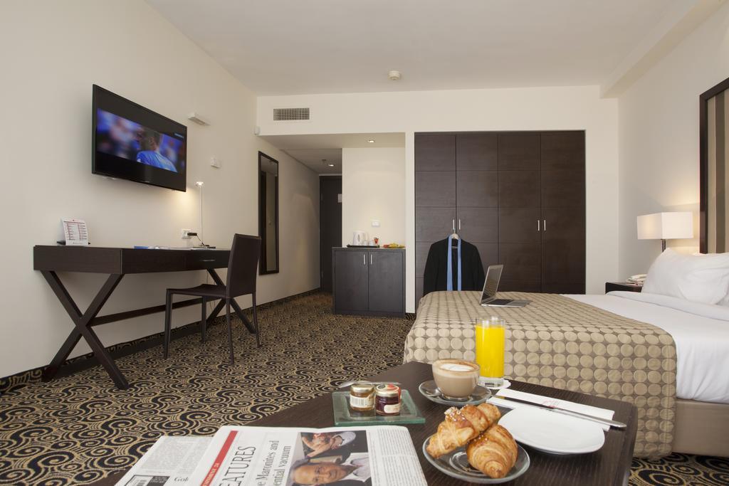 Hod Hasharon Luxury Apartment Herzelia Eksteriør bilde