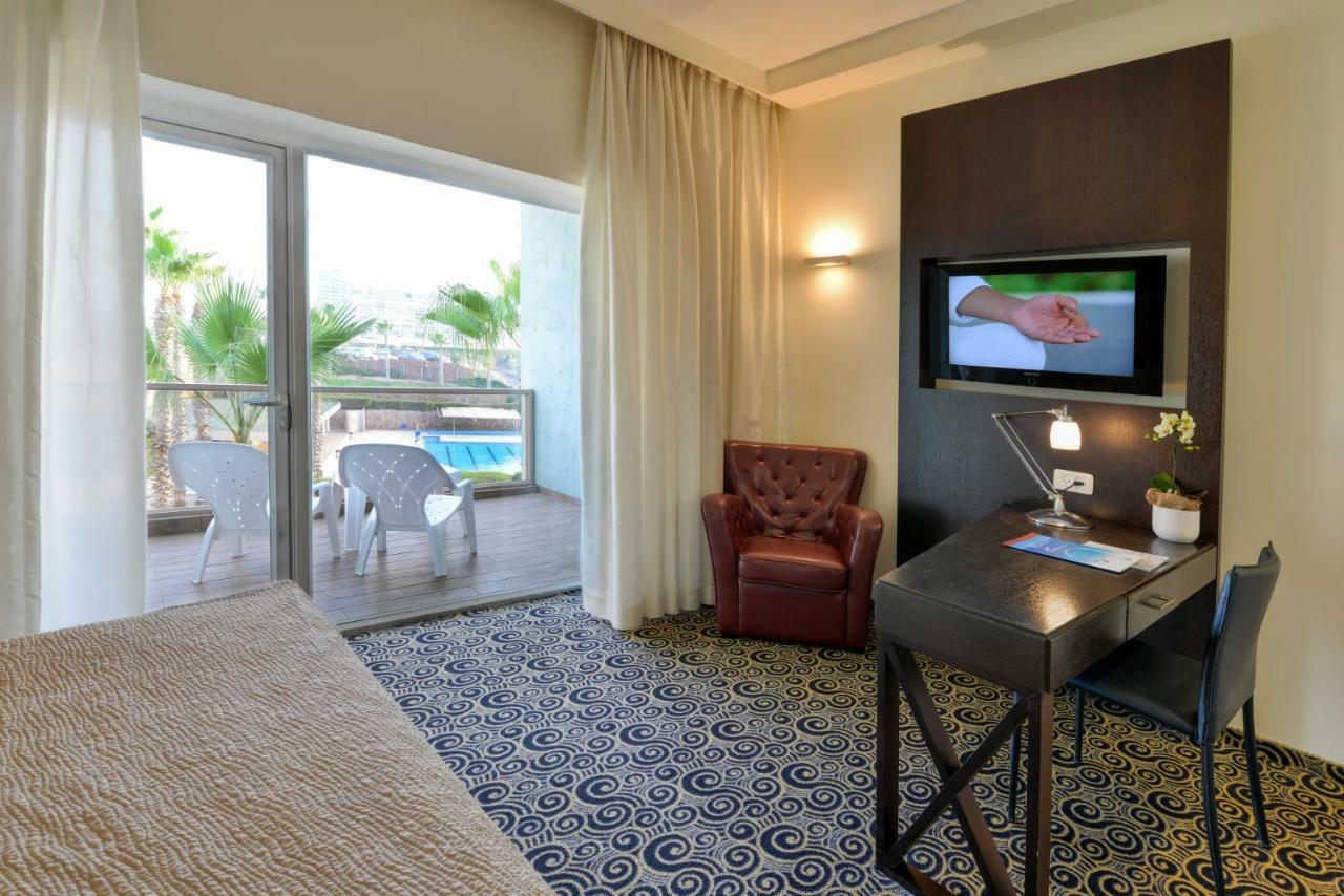 Hod Hasharon Luxury Apartment Herzelia Eksteriør bilde