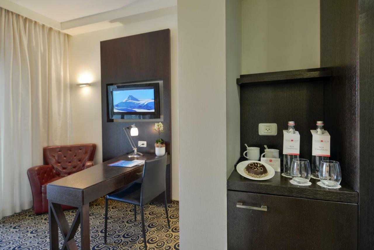 Hod Hasharon Luxury Apartment Herzelia Eksteriør bilde
