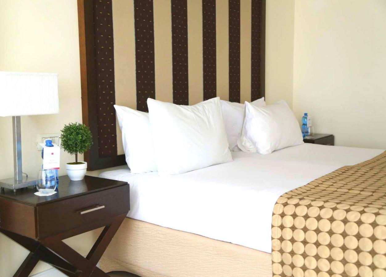 Hod Hasharon Luxury Apartment Herzelia Eksteriør bilde