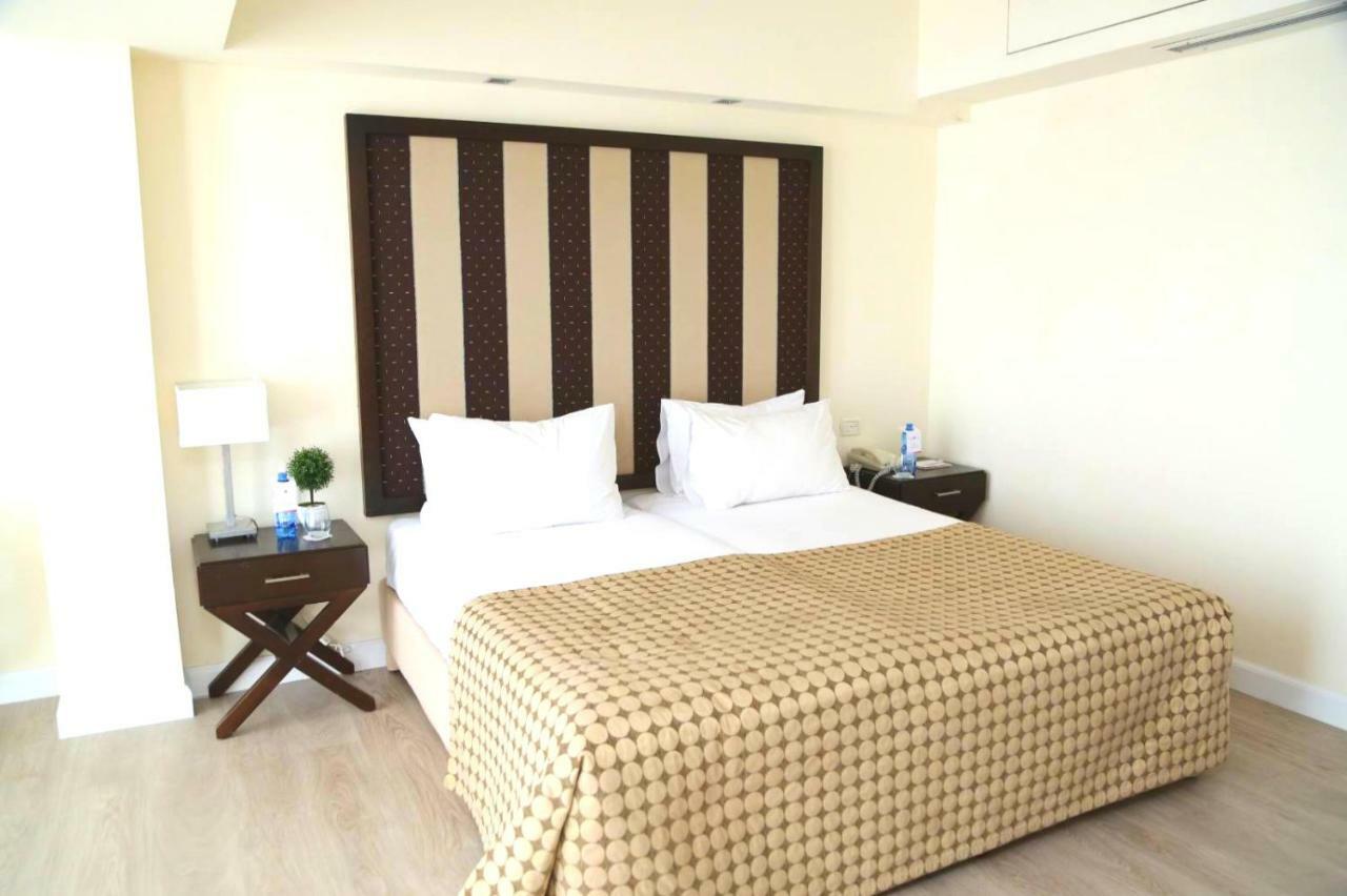 Hod Hasharon Luxury Apartment Herzelia Eksteriør bilde